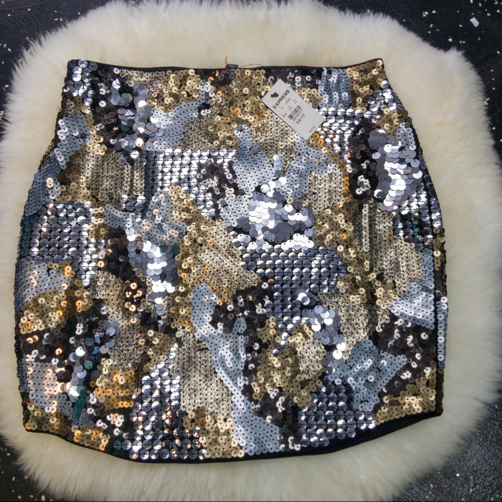Express party skirt